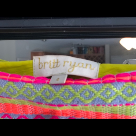 Britt Ryan - Neon Skirt Size 4 - Picture 4 of 5